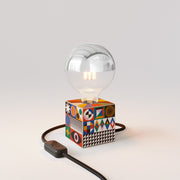 Lampada da tavolo Cubetto con lampadina globo mezza sfera argento - PosterLad