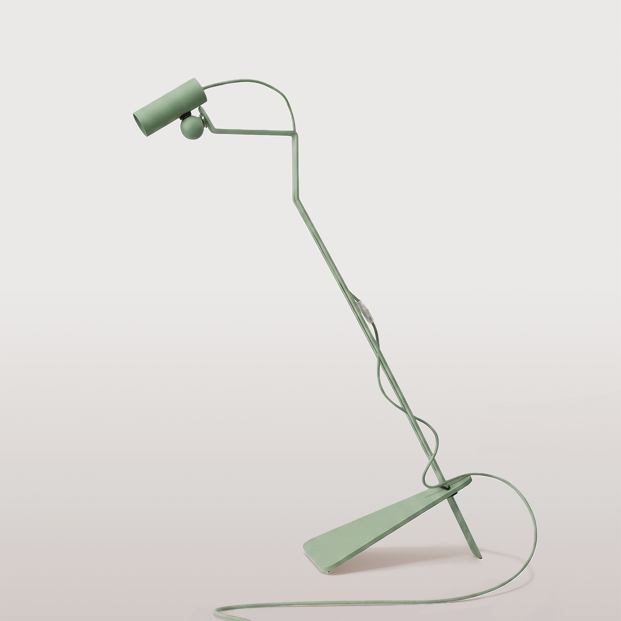 Lampada da terra inclinabile con faretto magnetico orientabile - Mario Tubo - Verde