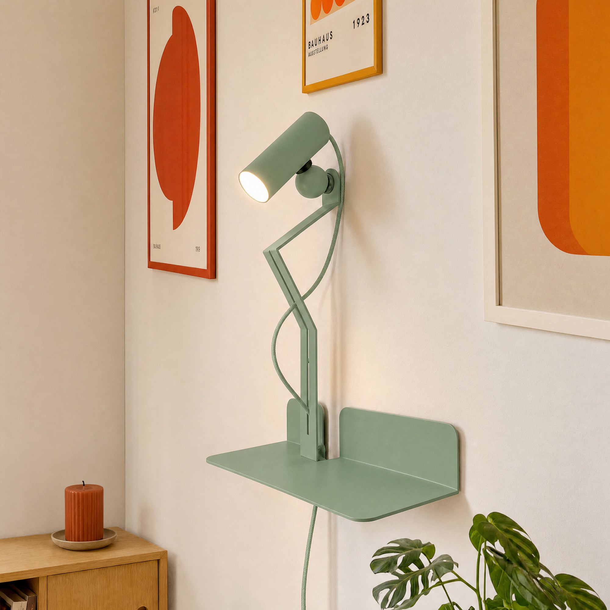 Lampada da parete con mensola e faretto magnetico orientabile - Murio Tubo - Verde