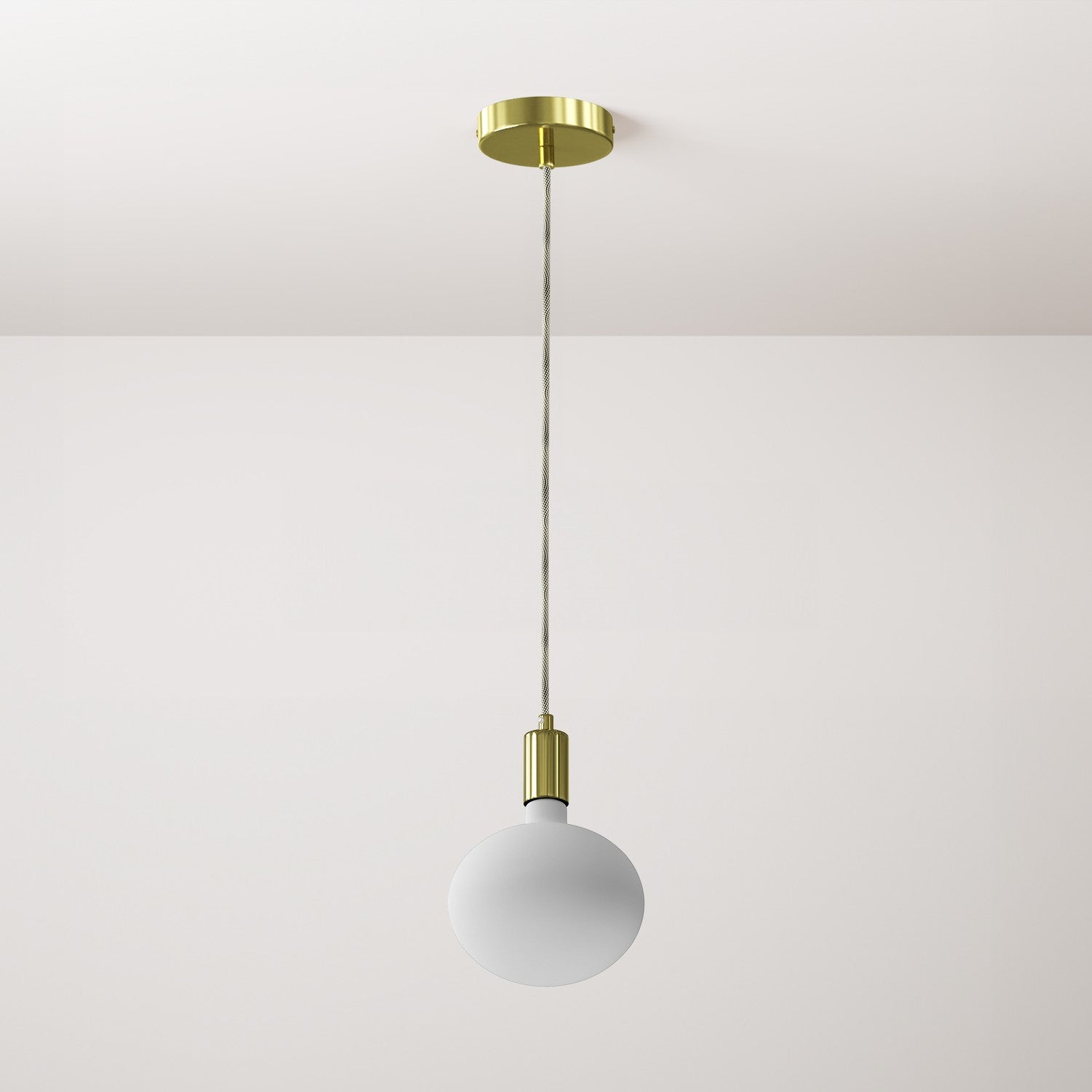 Lampada a sospensione completa di cavo tessile e finiture in metallo a contrasto - Ottone