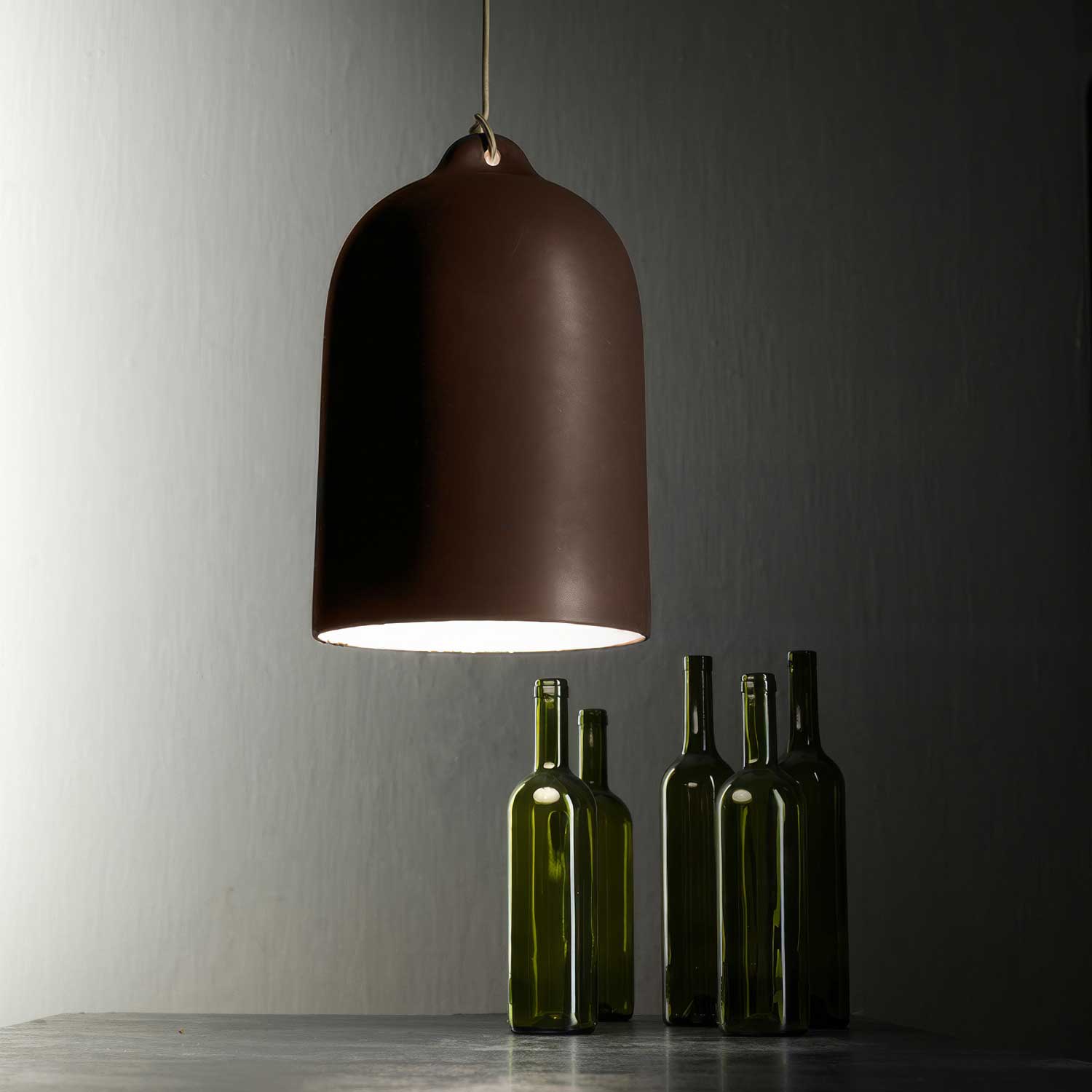Pendant lamp with textile cable and Bell XL ceramic lampshade - Corten effect