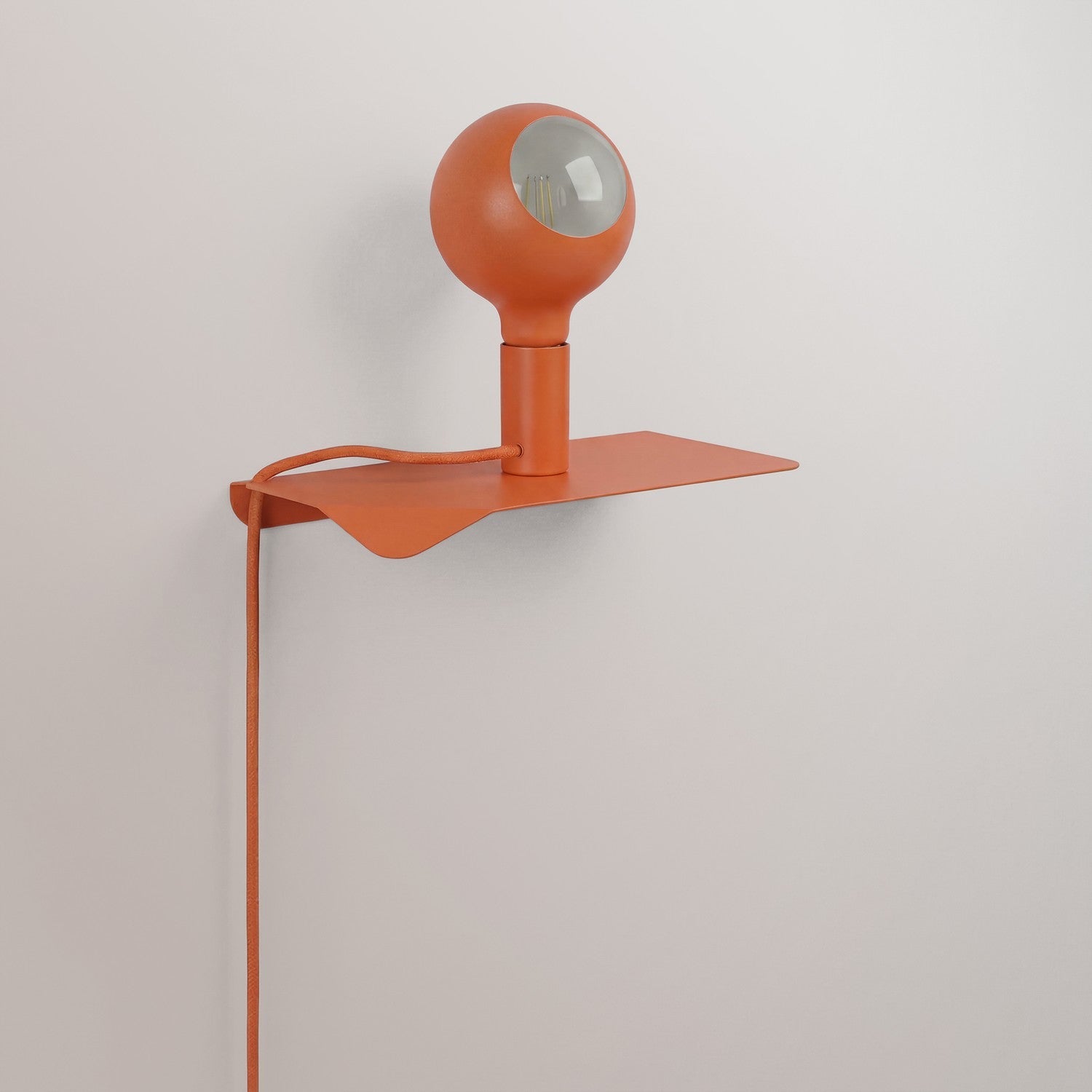 Combo Camo - Lampada con mensola e spina UK - Arancione