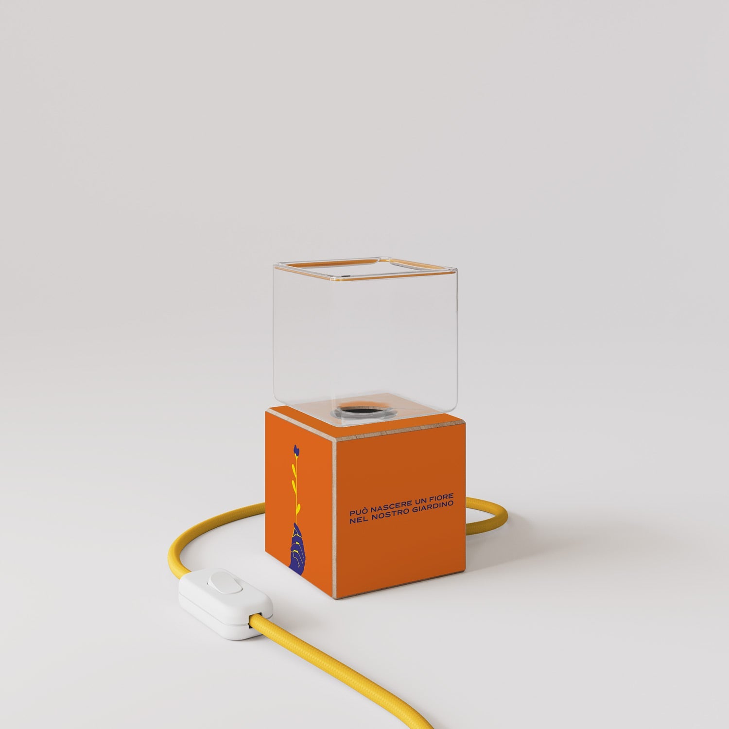 Cubetto table lamp with US plug, "Può nascere un fiore" Ghost bulb - Santomanifesto
