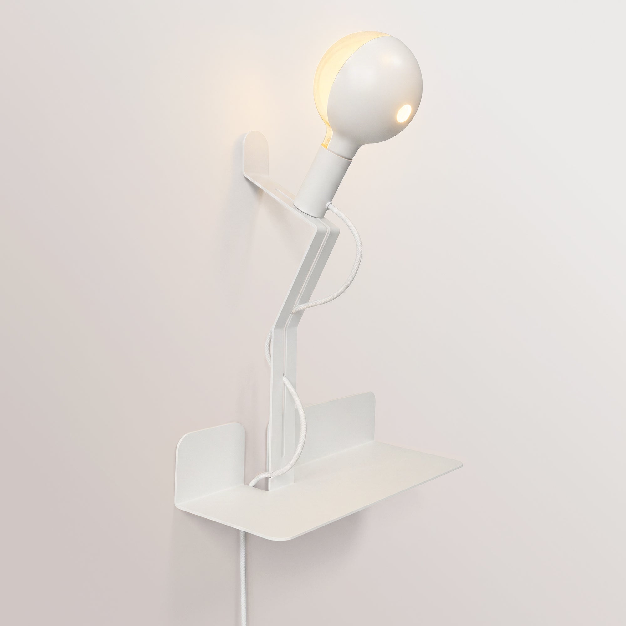 Lampada da parete con mensola e lampadina LED G125 verniciata - Murio Talia - Bianco - Creative Cables