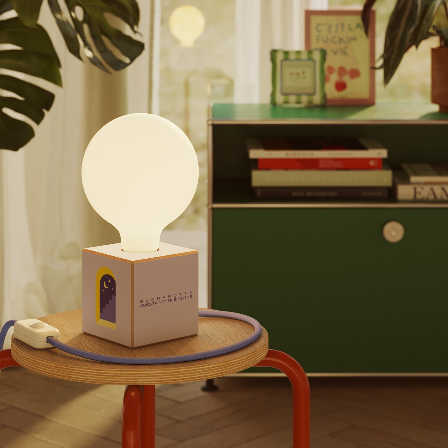 Lampada da tavolo Cubetto "Buonanotte fiorellino" con spina inglese e lampadina globo effetto porcellana - Santomanifesto