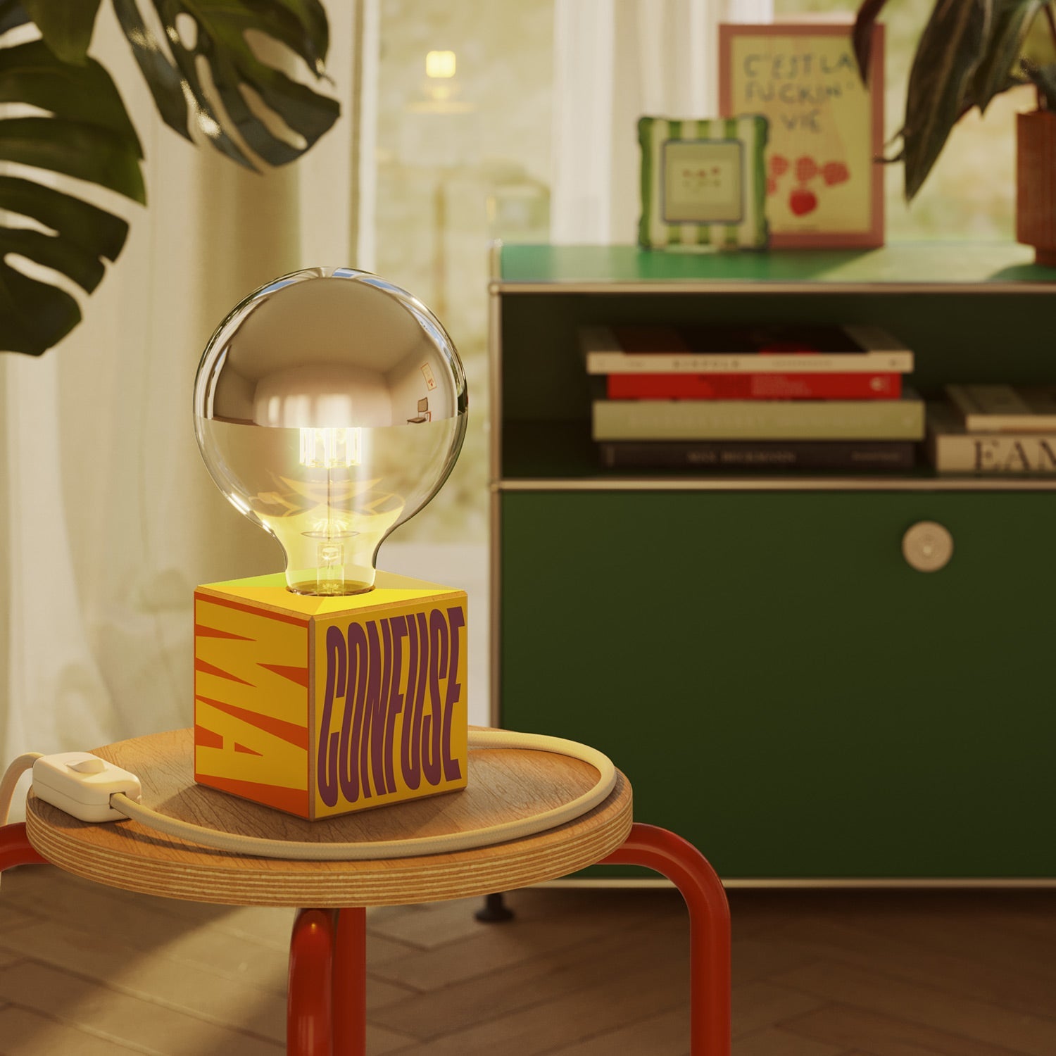 Lampada da tavolo Cubetto "Poche idee ma confuse" con spina inglese e lampadina globo mezza sfera argento - Santomanifesto