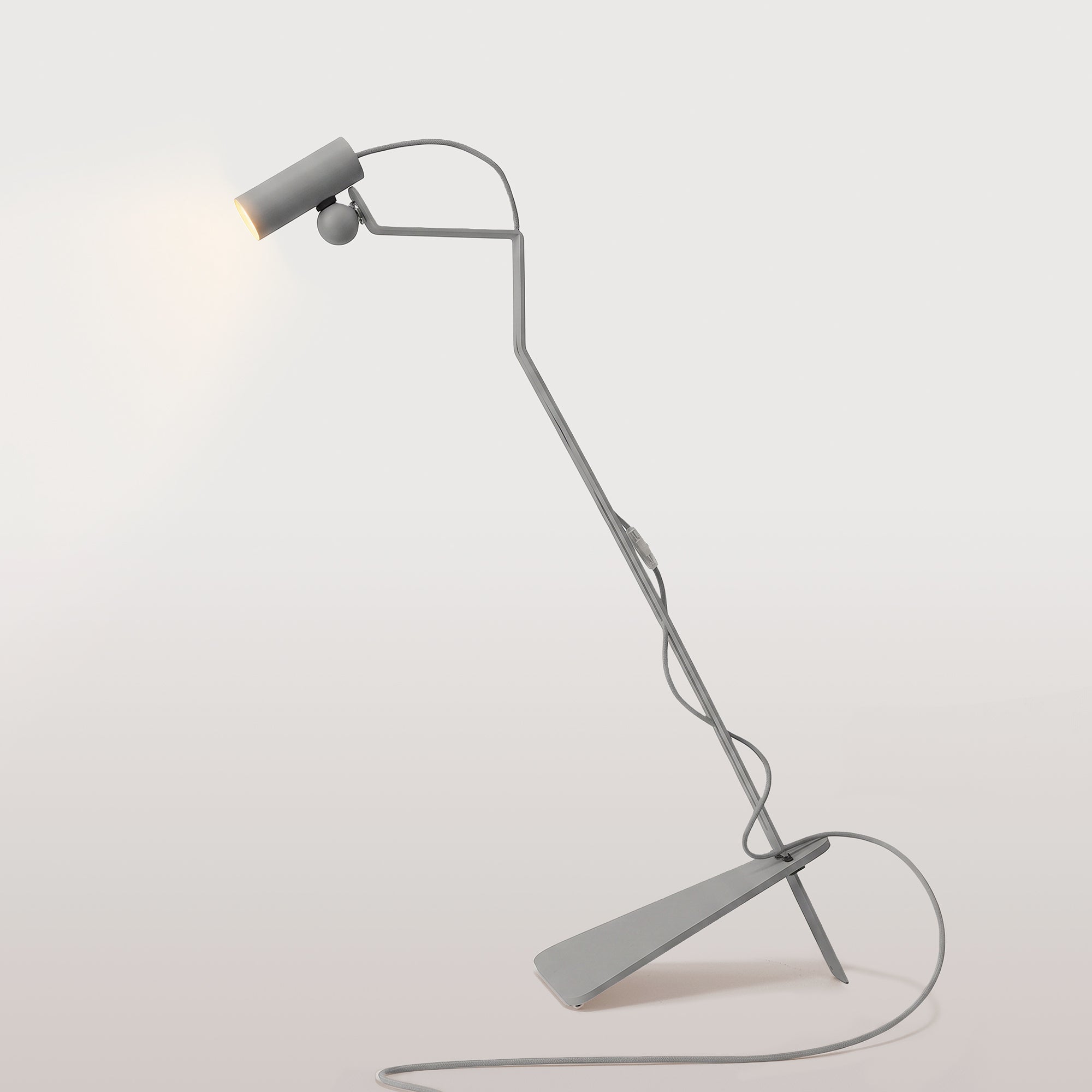 Lampada da terra inclinabile con faretto magnetico orientabile - Mario Tubo - Grigio - Creative Cables