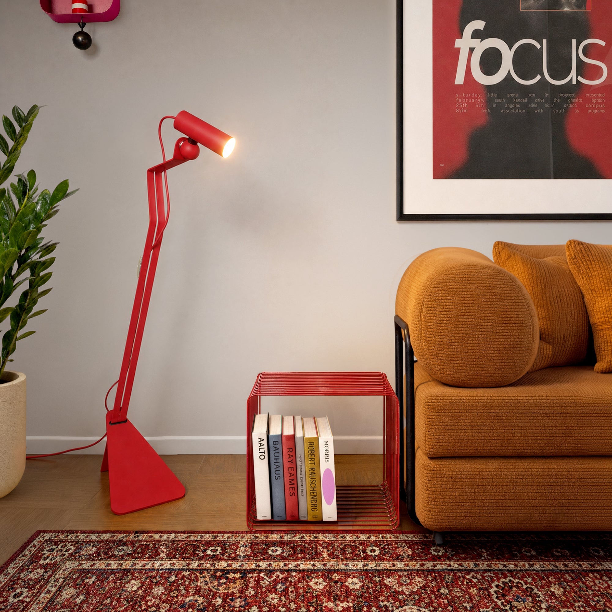 Lampada da terra inclinabile con faretto magnetico orientabile - Mario Tubo - Rosso - Creative Cables