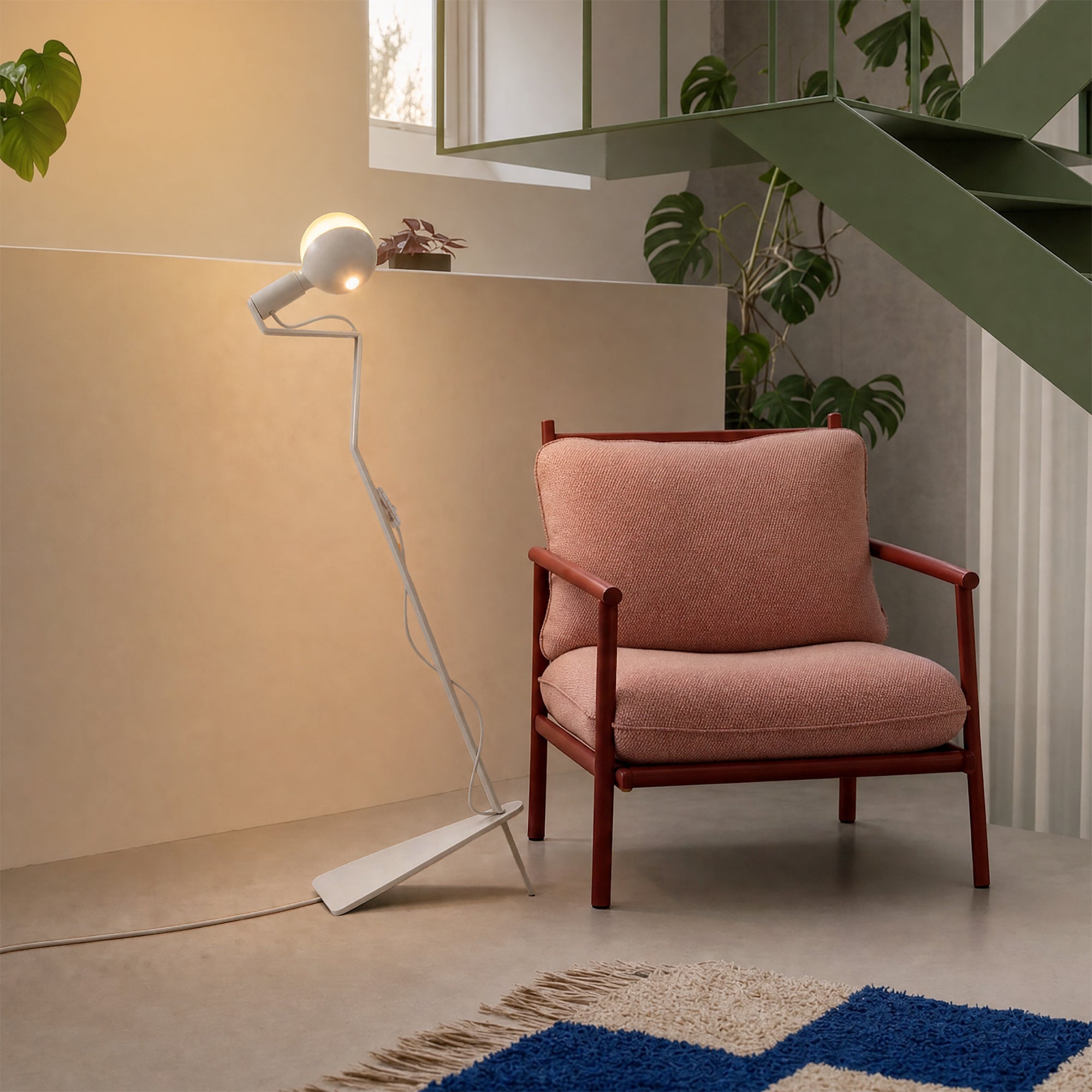 Lampada da terra inclinabile con lampadina LED G125 verniciata - Mario Talia - Bianco - Creative Cables