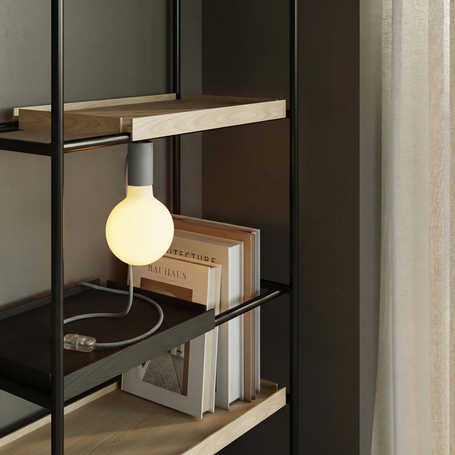 Lampada magnetica plug-in con attacco E27 e spina UK - Grigio