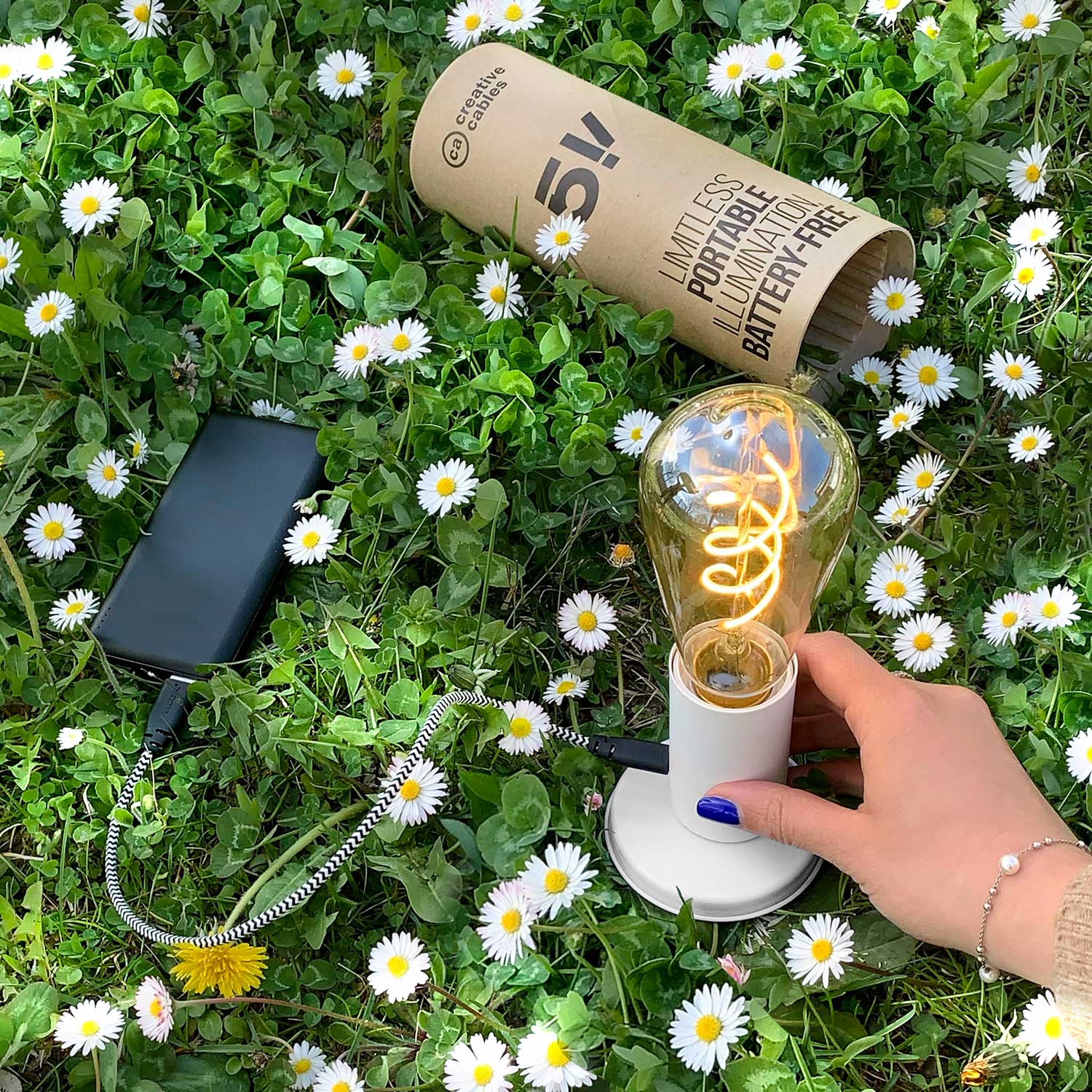 IDEE(イデー) ACT MOBILE LAMP W545 Portable lamp in SI! gift box at 5 volts - Matte white – Creative