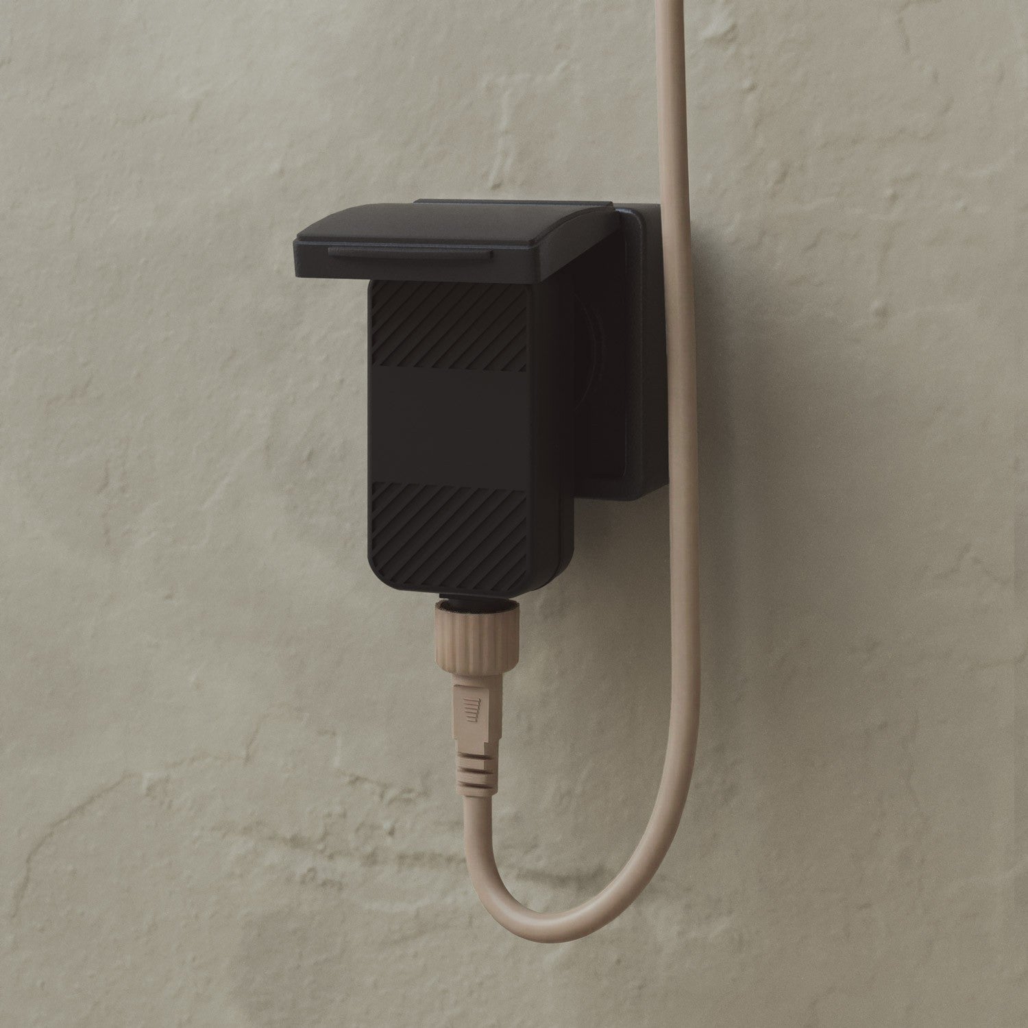 Outdoor 3-Light String Light for wet locations Desert Brown, Power supply with US plug - Marina3 Cherry