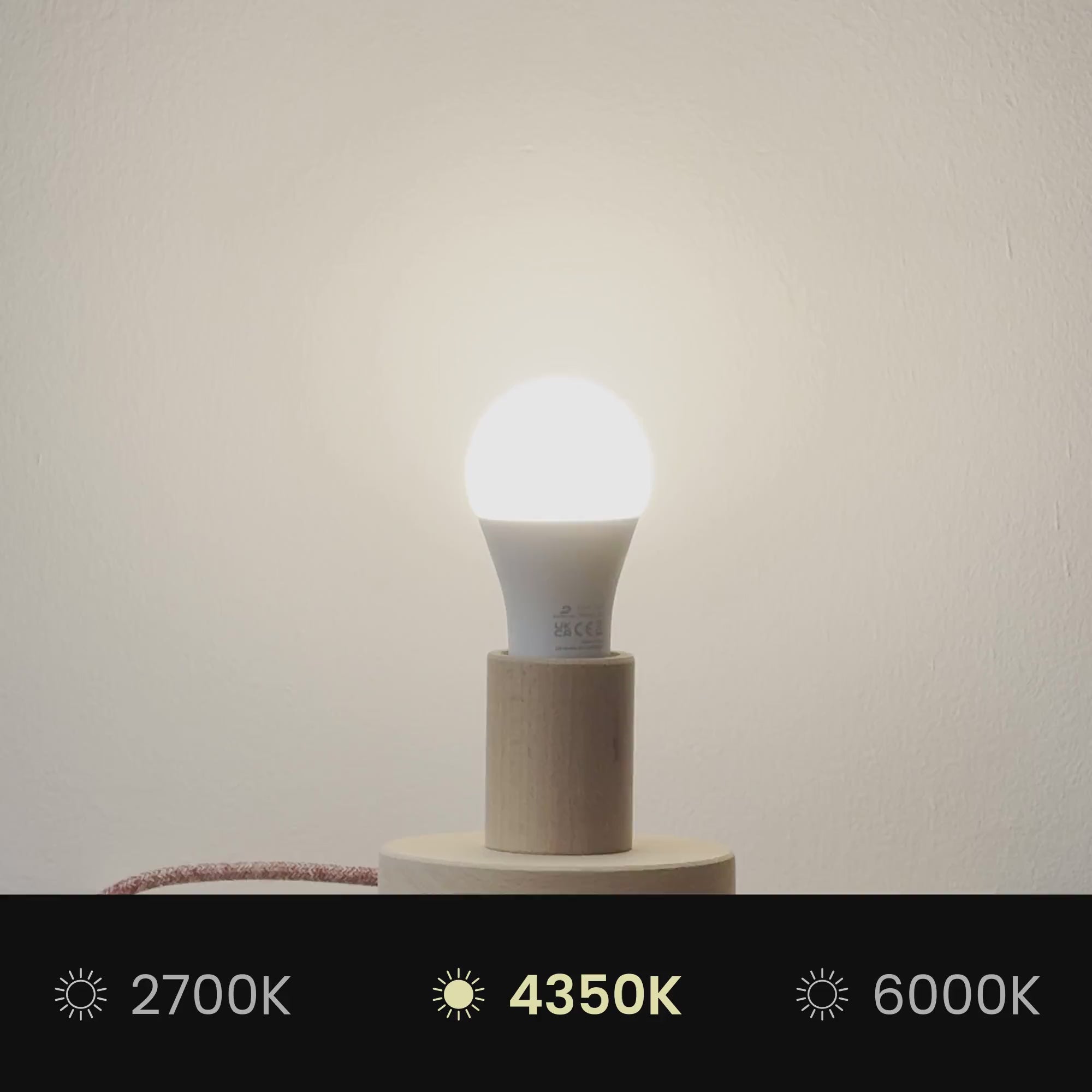 Load video: Pendant lamp with Cilindro Medium Arenal sand fabric lampshade - Made in Italy