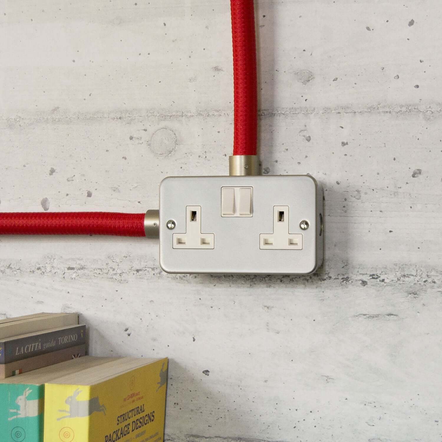 Scatola da parete in metallo con doppia presa inglese e doppio interruttore per Creative - Tube - Creative Cables